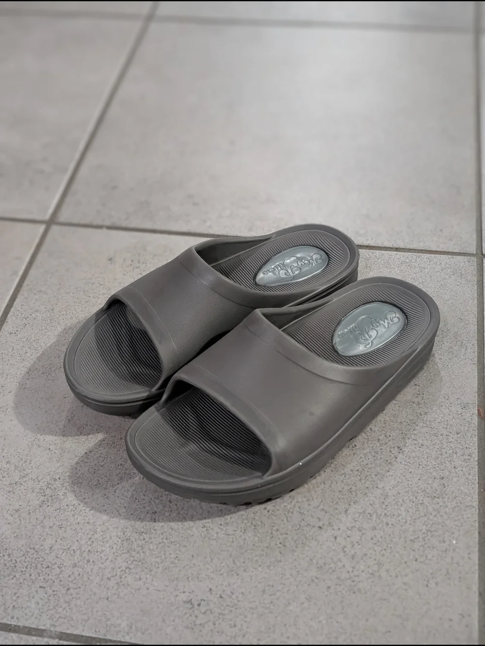 MyPillow Men's Grey Slide Sandals 8
